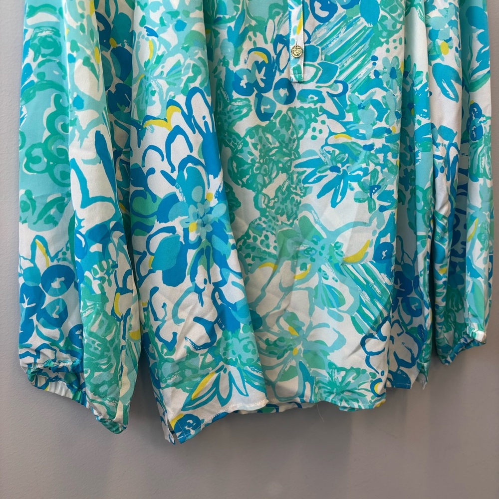 Lilly Pulitzer Elsa Silk Top Large Blue Teal Floral - Picture 7 of 15